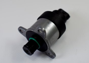 2 299 р. Клапан MAN TGA,TGS дв.D2066 ТНВД дозировочный CARTRONIC CARTRONIC crtr0121641  с доставкой в г. Кемерово. Увеличить фотографию 1