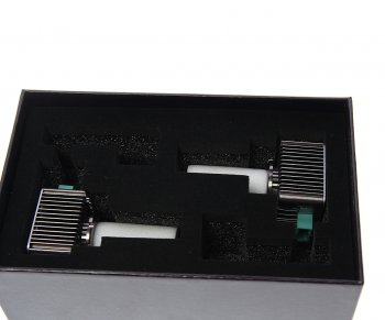 7 199 р. Лампа светодиодная 12V D3S 35W PK32d-2 бокс (2шт.) MTF MTF dpd3s6 MTF dpd3s6  с доставкой в г. Кемерово. Увеличить фотографию 3
