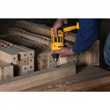 11 499 р. Дрель ударная 701Вт DEWALT DEWALT dwd024k-qs  с доставкой в г. Кемерово. Увеличить фотографию 5