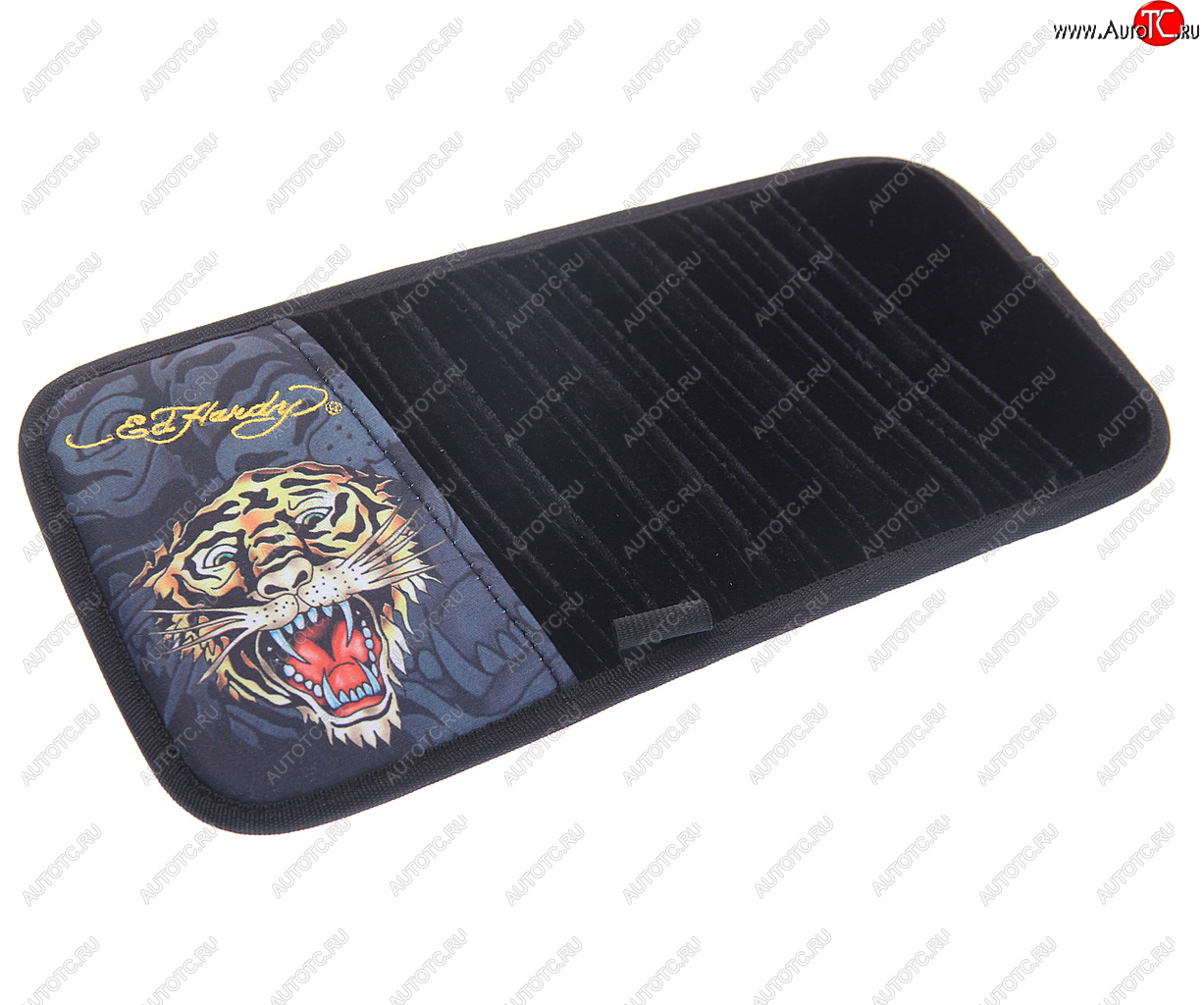 39 р. Держатель CD-дисков TIGER на козырек (10 дисков) ED HARDY ED HARDY eh-00219  с доставкой в г. Кемерово