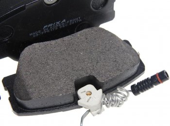 1 079 р. Колодки тормозные передние с датчиком (4шт.) HANKOOK FRIXA Mercedes-Benz E-Class W124 седан дорестайлинг (1984-1993)  с доставкой в г. Кемерово. Увеличить фотографию 2