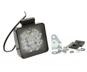 1 489 р. Фара рабочего света МТЗ 3100 lm LED 27w30(93w) квадр.корпус,узкий луч РК РУСЛАН-КОМПЛЕКТ фр-230  с доставкой в г. Кемерово. Увеличить фотографию 1