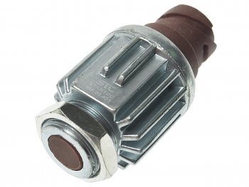 1 139 р. Выключатель MAN F90,M2000,L2000,F2000 стоп-сигнала (4-х контактный) STARTEC STARTEC inf.01.401  с доставкой в г. Кемерово. Увеличить фотографию 3