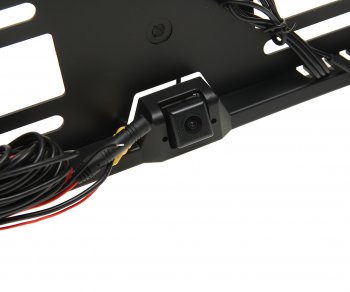 3 579 р. Камера заднего вида автомобильная в рамке знака номерного INTERPOWER INTERPOWER ip-616hd  с доставкой в г. Кемерово. Увеличить фотографию 2