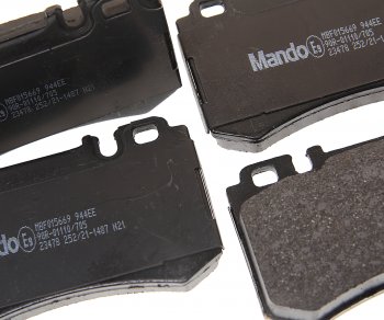 2 999 р. Колодки тормозные MERCEDES C (W202,W203,W209),E (W210) передние (4шт.) MANDO MANDO mbf015669 MANDO mbf015669  с доставкой в г. Кемерово. Увеличить фотографию 2