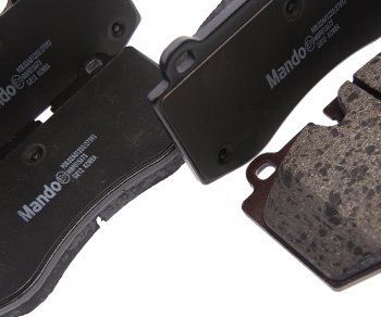 1 859 р. Колодки тормозные MERCEDES W221,211 передние (4шт.) MANDO MANDO mbf015673 MANDO mbf015673  с доставкой в г. Кемерово. Увеличить фотографию 2