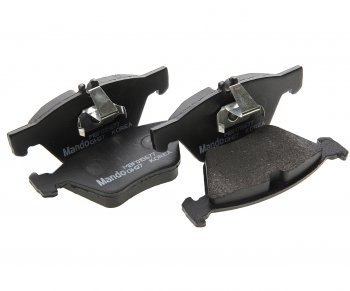 1 489 р. Колодки тормозные MERCEDES E (03-09),C (03-05) передние (4шт.) MANDO MANDO mbf015677 MANDO mbf015677  с доставкой в г. Кемерово. Увеличить фотографию 1