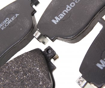 2 499 р. Колодки тормозные MERCEDES A (W176),B (W246),CLA (13-) передние (4шт.) MANDO MANDO mbf015680  с доставкой в г. Кемерово. Увеличить фотографию 2