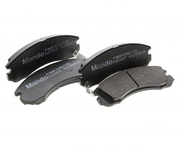 1 299 р. Колодки тормозные MITSUBISHI Outlander (06-) передние (4шт.) MANDO MANDO mbf015715  с доставкой в г. Кемерово. Увеличить фотографию 1