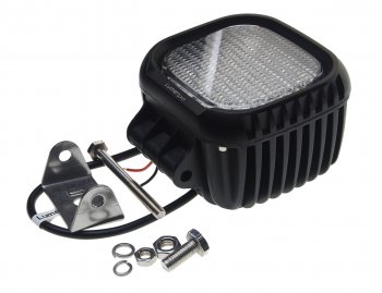 3 799 р. Фара рабочего света 140x125x86мм 48Вт (16 светодиодов) IP68 Pro Flood LUMEN LUMEN mlp-prc48ws2399f  с доставкой в г. Кемерово. Увеличить фотографию 1