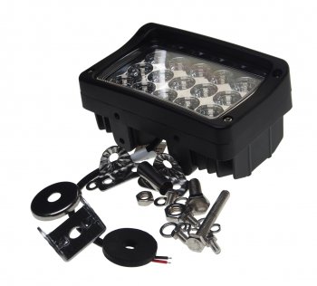 3 799 р. Фара рабочего света 156x65x95мм 45Вт (15 светодиодов) IP68 Pro Spot LUMEN LUMEN mlp-pre45wl3147s  с доставкой в г. Кемерово. Увеличить фотографию 1