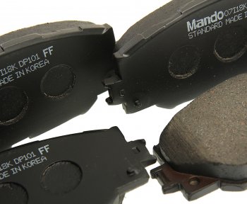 2 459 р. Колодки тормозные передние (4шт.) MANDO Toyota Auris E150 хэтчбэк 5 дв. дорестайлинг (2006-2010)  с доставкой в г. Кемерово. Увеличить фотографию 2