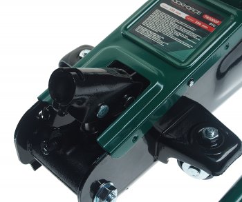 7 449 р. Домкрат подкатной 2т 130-380мм в кейсе ROCKFORCE ROCKFORCE rf-t83000f  с доставкой в г. Кемерово. Увеличить фотографию 3