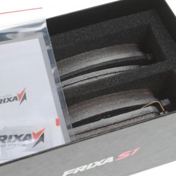 4 499 р. Колодки тормозные задние (4шт.) HANKOOK FRIXA Chevrolet Cruze J300 седан дорестайлинг (2009-2012)  с доставкой в г. Кемерово. Увеличить фотографию 2