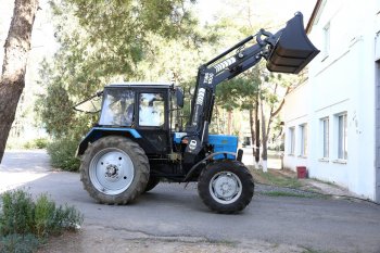 320 999 р. Погрузчик МТЗ-80,82 (ТУРС-1000) навесной (база на поддоне) без джойстика САЛЬСК САЛЬСКСЕЛЬМАШ турс-1000-0  с доставкой в г. Кемерово. Увеличить фотографию 2