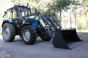 320 999 р. Погрузчик МТЗ-80,82 (ТУРС-1000) навесной (база на поддоне) без джойстика САЛЬСК САЛЬСКСЕЛЬМАШ турс-1000-0  с доставкой в г. Кемерово. Увеличить фотографию 3