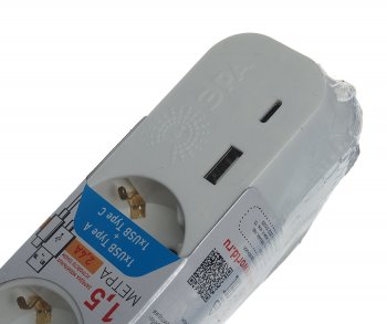 799 р. Фильтр сетевой 1.5м 10А 2200Вт 3 гнезда + 1 USB A 1 Type C с заземлением белый ЭРА ЭРА ub-3es-1,5m-usb  с доставкой в г. Кемерово. Увеличить фотографию 2