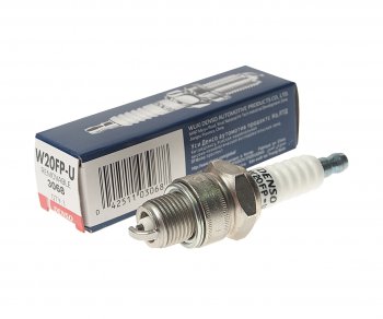 244 р. Свеча зажигания W20FP-U ГАЗ-24 DENSO DENSO w20fpu  с доставкой в г. Кемерово. Увеличить фотографию 1