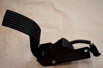 4 199 р. Педаль акселератора КАМАЗ-ЕВРО-4 электронная (дв.CUMMINS) CARTRONIC CARTRONIC crtr0124159  с доставкой в г. Кемерово. Увеличить фотографию 3