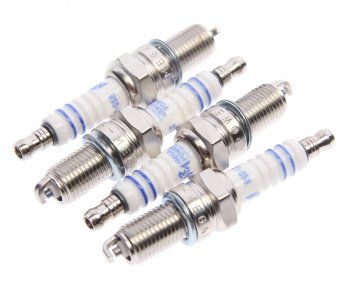 265 р. Свеча зажигания мото APRILIA KTM KAWASAKI SUZUKI YAMAHA HONDA (4шт.) MEGAPOWER MEGAPOWER 370-31-110  с доставкой в г. Кемерово. Увеличить фотографию 1
