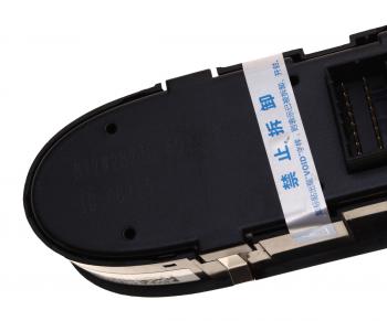 2 269 р. Блок управления SITRAK HOWO стеклоподъемником правой двери OE SITRAK 812w28230-6012  с доставкой в г. Кемерово. Увеличить фотографию 3
