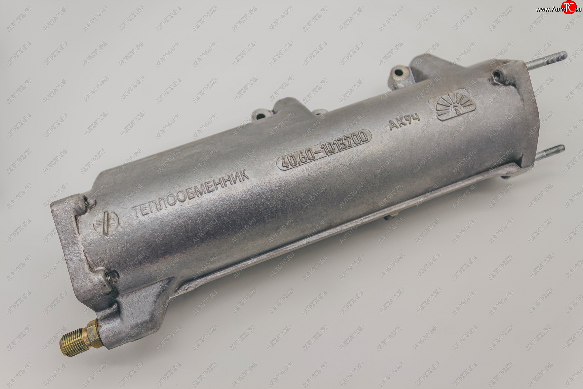 19 549 р. Корпус теплообменника 40.20-1013200 и 40.60-1013200 (длинный , для двигателя 406.1013219 7511.1013620) ТЕПЛООБМЕННИК  КамАЗ 4308 дорестайлинг (2003-2010)  с доставкой в г. Кемерово