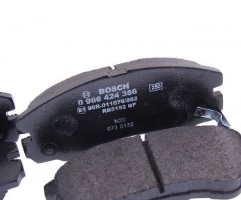 2 199 р. Колодки тормозные передние (4шт.) BOSCH Opel Frontera B 3 дв. дорестайлинг (1998-2001)  с доставкой в г. Кемерово. Увеличить фотографию 2
