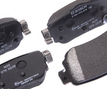 1 739 р. Колодки тормозные задние (4шт.) BOSCH Nissan Qashqai 2 J11 дорестайлинг (2013-2019)  с доставкой в г. Кемерово. Увеличить фотографию 2