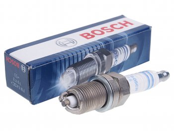 499 р. Свеча зажигания BOSCH BOSCH 0242240648  с доставкой в г. Кемерово. Увеличить фотографию 1