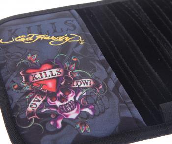70 р. Держатель CD-дисков LOVE KILLS SLOWLY на козырек (10 дисков) ED HARDY ED HARDY eh-00119  с доставкой в г. Кемерово. Увеличить фотографию 3