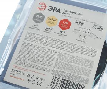 1 279 р. Лента светодиодная гибкая 19.2W 5м IP20 12V теплый белый ЭРА ЭРА ls2835 -19,2-240-12-3000k-ip20  с доставкой в г. Кемерово. Увеличить фотографию 3