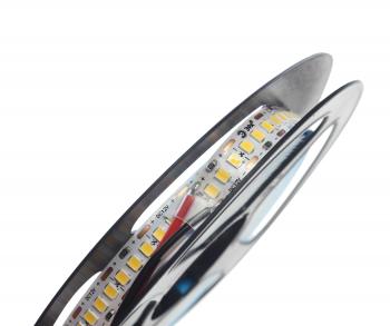 1 279 р. Лента светодиодная гибкая 19.2W 5м IP20 12V теплый белый ЭРА ЭРА ls2835 -19,2-240-12-3000k-ip20  с доставкой в г. Кемерово. Увеличить фотографию 2