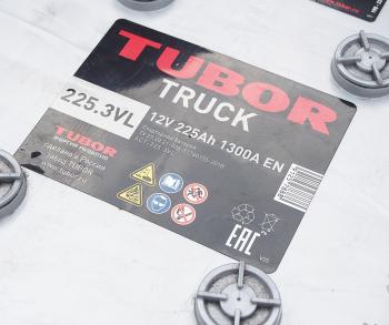 36 999 р. Аккумулятор TUBOR Truck EFB 225Ач обратная полярность TUBOR 6ст225(3)  с доставкой в г. Кемерово. Увеличить фотографию 3