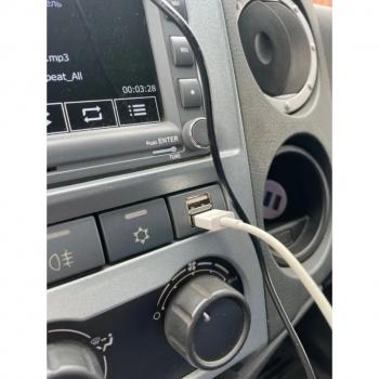 1 149 р. USB автомобильное зарядное устройство АПЭЛ (2039546547456) ГАЗ Соболь 2217 Бизнес автобус 2-ой рестайлинг автобус (2010-2025)  с доставкой в г. Кемерово. Увеличить фотографию 2