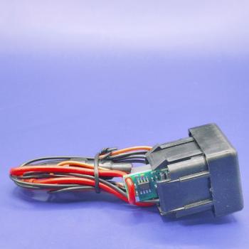 969 р. USB автомобильное зарядное устройство Lada 2110, 2111, 2112 АПЭЛ 2039548905926  с доставкой в г. Кемерово. Увеличить фотографию 2
