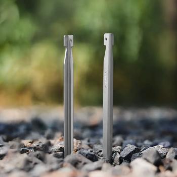 1 109 р. Колышки Naturehike алюминиевые (8 шт.) 20 см, серебристые, V-образные  cnk2300zp016-sl  с доставкой в г. Кемерово. Увеличить фотографию 4