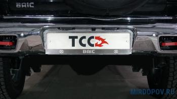 Рамка гос. номера (комплект)(2.0L 4WD) ТСС Тюнинг BAIC BJ40 (2022-2025) (вырезанная надпись BAIC )