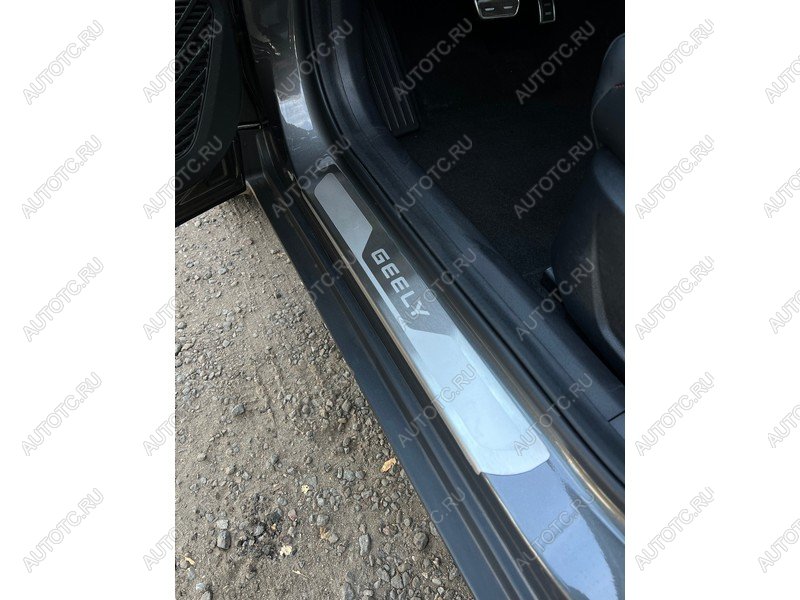 3 999 р. Накладки на пороги (лист шлифованный надпись Geely) 4шт  geelcool2401  с доставкой в г. Кемерово