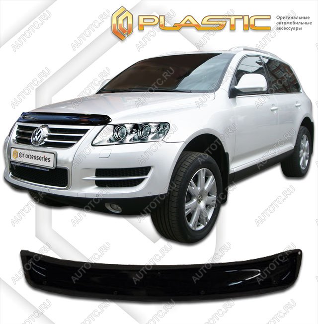 1 999 р. Дефлектор капотаClassic черныйVolkswagenTouareg 2002-2006  2010010108069  с доставкой в г. Кемерово