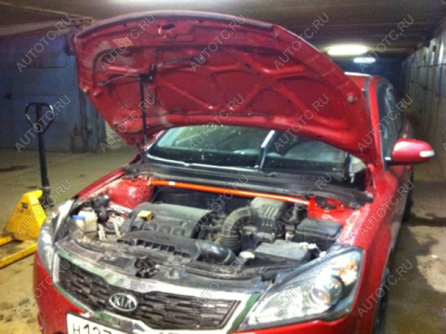 4 499 р. Растяжка передних стоек Kia Ceed I (2007-2012), Hyundai i30 I (2007-2011) ТехноМастер ТехноМастер 688245159  с доставкой в г. Кемерово