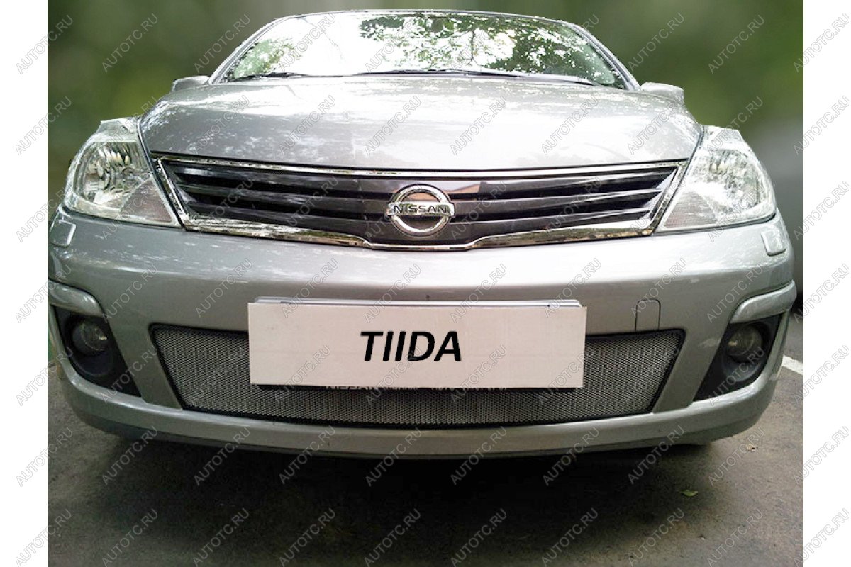 3 179 р. Защита радиатора Стрелка11 Стандарт  Nissan Tiida  1 хэтчбек (2010-2014) C11 рестайлинг (хром)  с доставкой в г. Кемерово