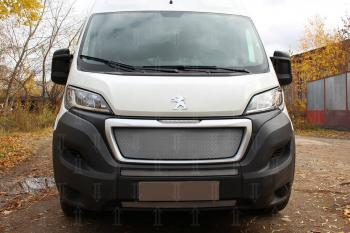 4 099 р. Защита радиатора (2 части) Стрелка11 Стандарт  CITROEN Jumpy (2013-2017), Fiat Ducato  290 (2014-2025), Peugeot Boxer  290 (2014-2025) (черная)  с доставкой в г. Кемерово. Увеличить фотографию 5