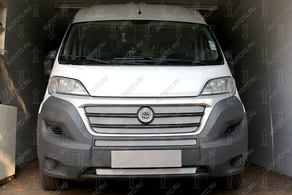 4 299 р. Защита радиатора (2 части) Стрелка11 Стандарт  CITROEN Jumpy (2013-2017), Fiat Ducato  290 (2014-2025), Peugeot Boxer  290 (2014-2025) (хром)  с доставкой в г. Кемерово