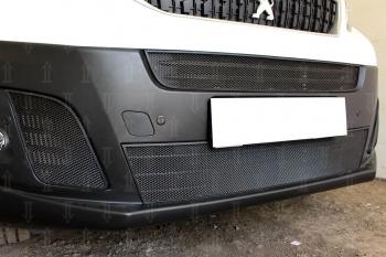 5 949 р. Защита радиатора (2 части центральные) Стрелка11 Стандарт Peugeot Expert K0 цельнометаллический фургон дорестайлинг (2016-2024) (черная)  с доставкой в г. Кемерово. Увеличить фотографию 2