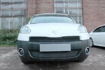 5 849 р. Защита радиатора (2 части) Стрелка11 Стандарт Peugeot Partner B9 1-ый рестайлинг (2012-2015) (черная)  с доставкой в г. Кемерово. Увеличить фотографию 2