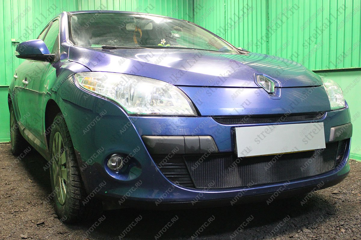 2 899 р. Защита радиатора (низ) Стандарт  Renault Megane  седан (2008-2012)  дорестайлинг (черная)  с доставкой в г. Кемерово