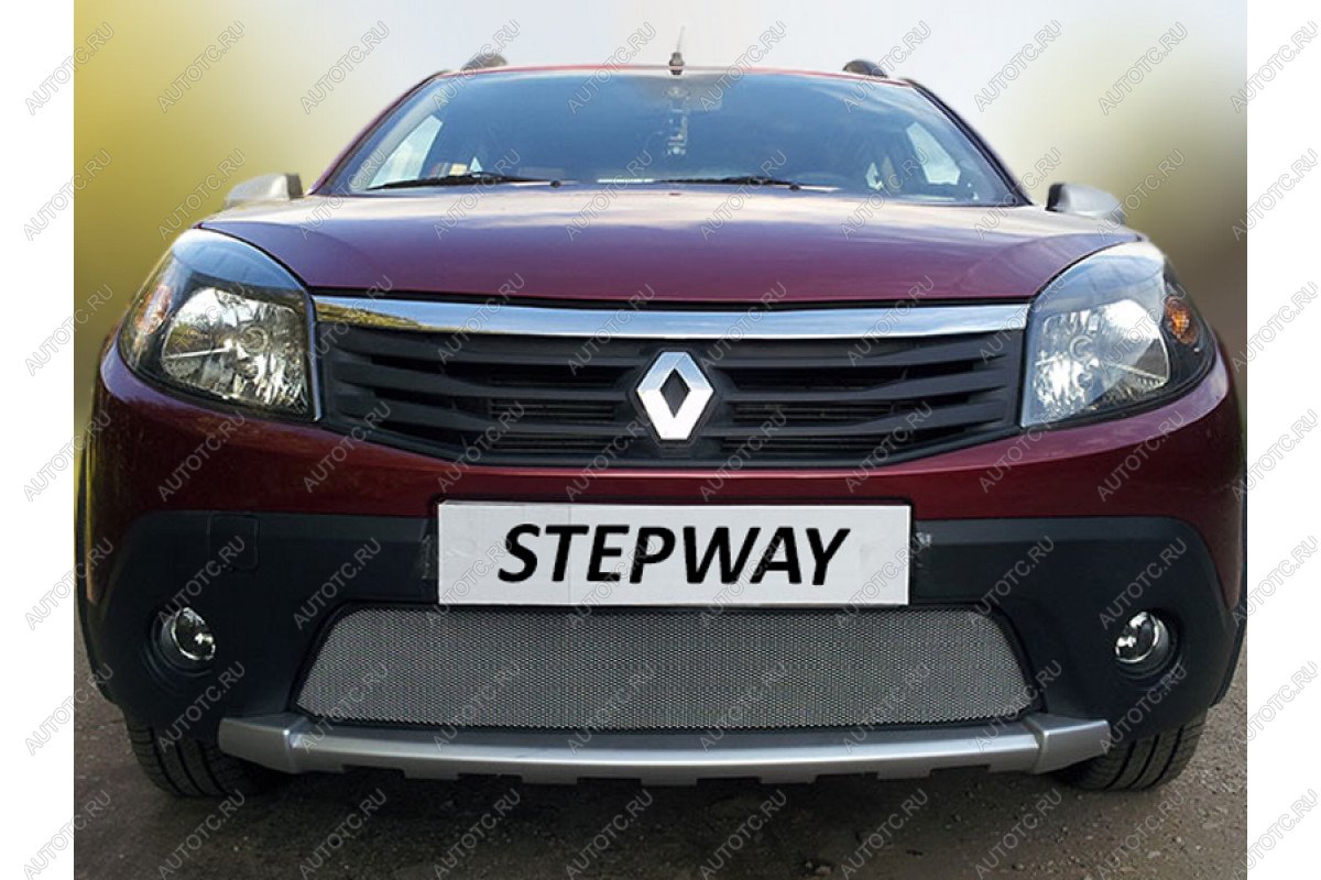 3 779 р. Защита радиатора Стрелка11 Стандарт  Renault Sandero Stepway  (BS) (2010-2014) (хром)  с доставкой в г. Кемерово
