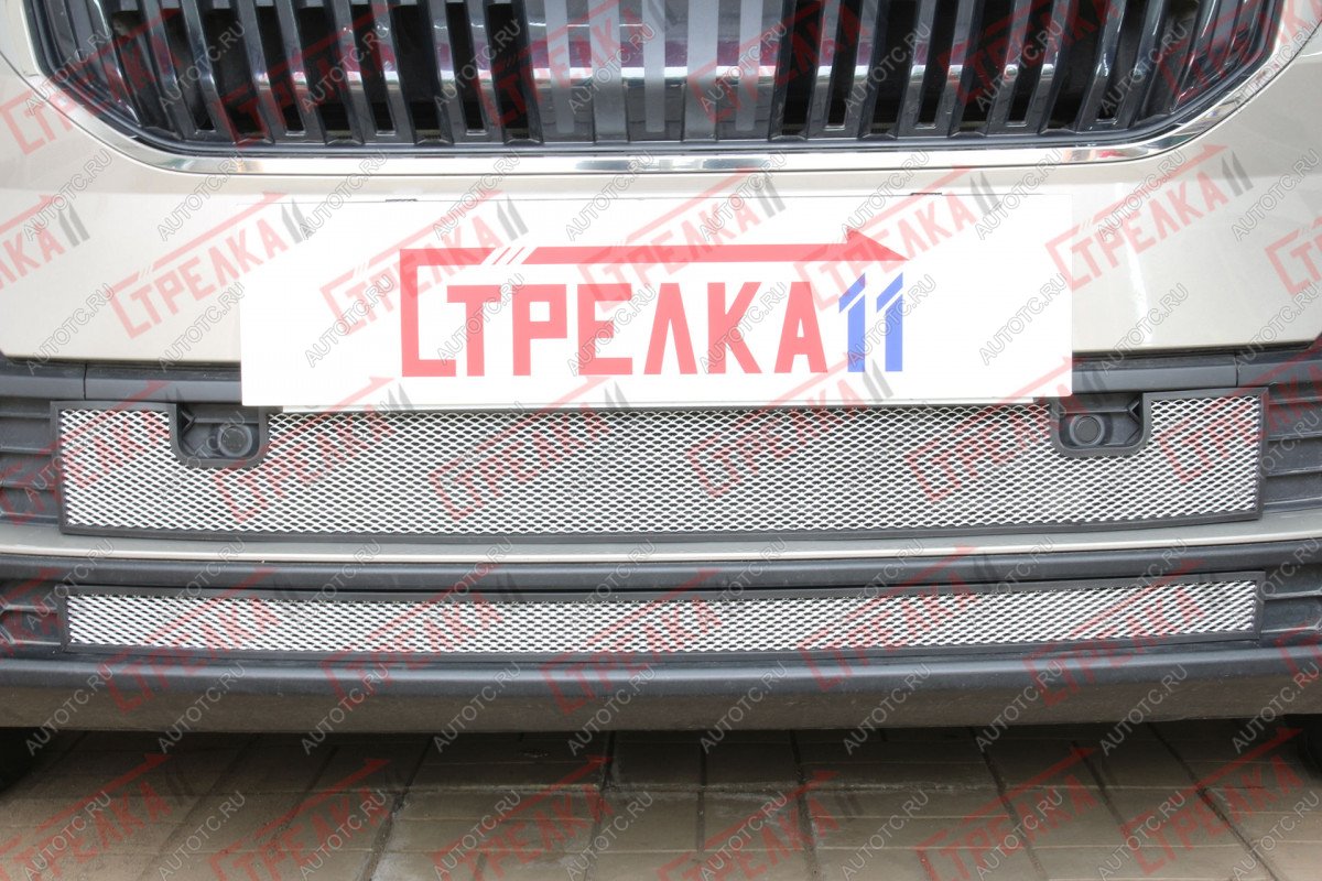 5 499 р. Защита радиатора (низ 2 части) Стрелка11 Стандарт Skoda Karoq NU7 рестайлинг (2020-2025) (хром)  с доставкой в г. Кемерово