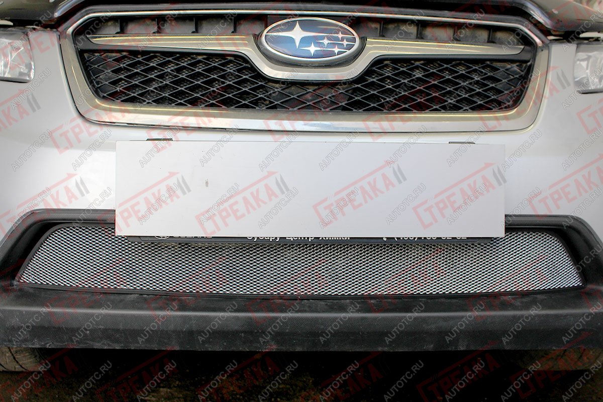 3 179 р. Защита радиатора Стрелка11 Стандарт  Subaru XV  GP/G33 (2012-2016) дорестайлинг (хром)  с доставкой в г. Кемерово