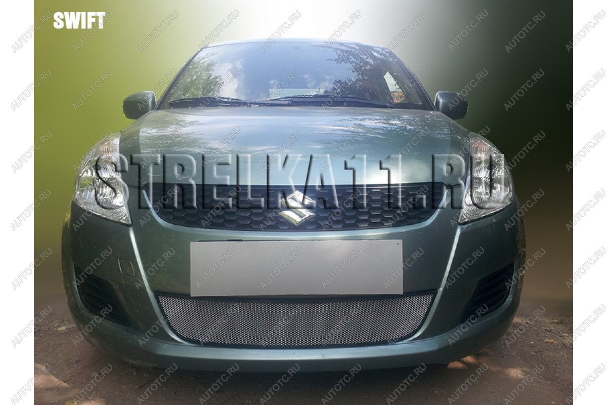 3 699 р. Защита радиатора Стрелка11 Стандарт  Suzuki Swift  ZC72S (2010-2013) дорестайлинг, хэтчбэк 5 дв. (хром)  с доставкой в г. Кемерово
